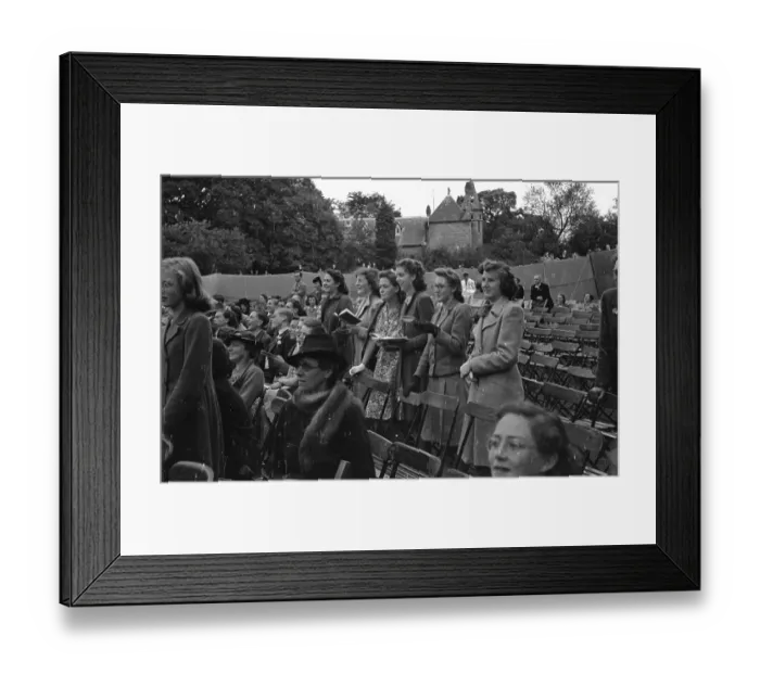 Framed Print : Keen Students Framed Print : Keen Students