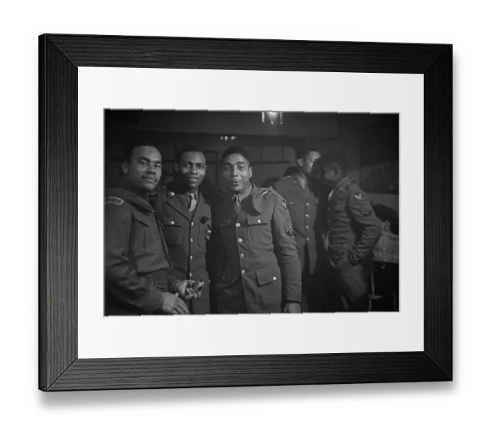 Framed Print : Bouillabaisse International Club, 1943