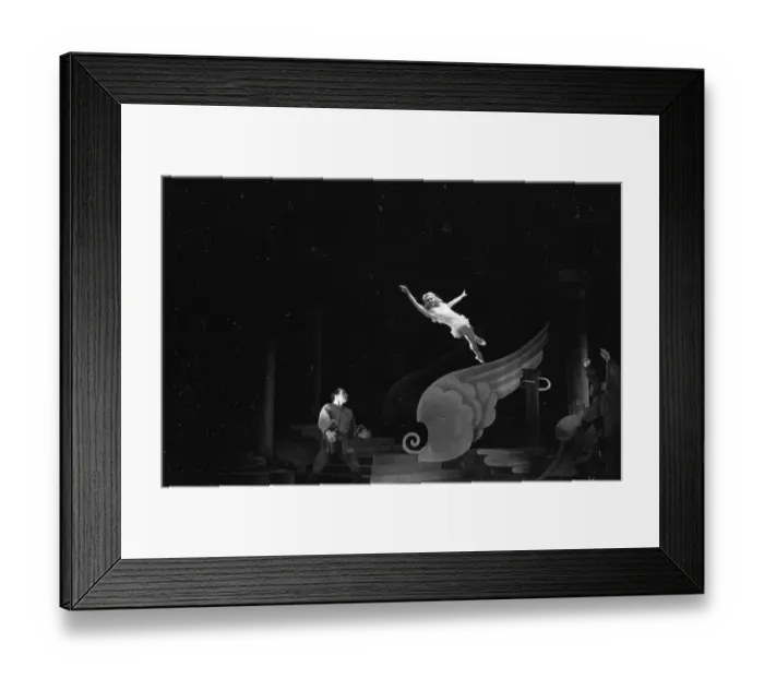 Framed Print : The Knee Throw Framed Print : The Knee Throw