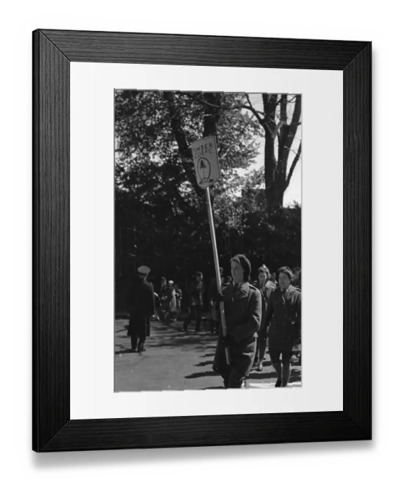 Framed Print : Landgirls March Framed Print : Landgirls March