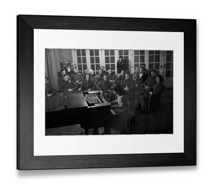 Framed Print : Geraldine Plays Framed Print : Geraldine Plays