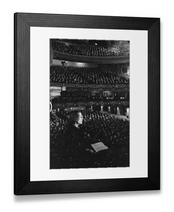 Framed Print : Stoll Audience Framed Print : Stoll Audience