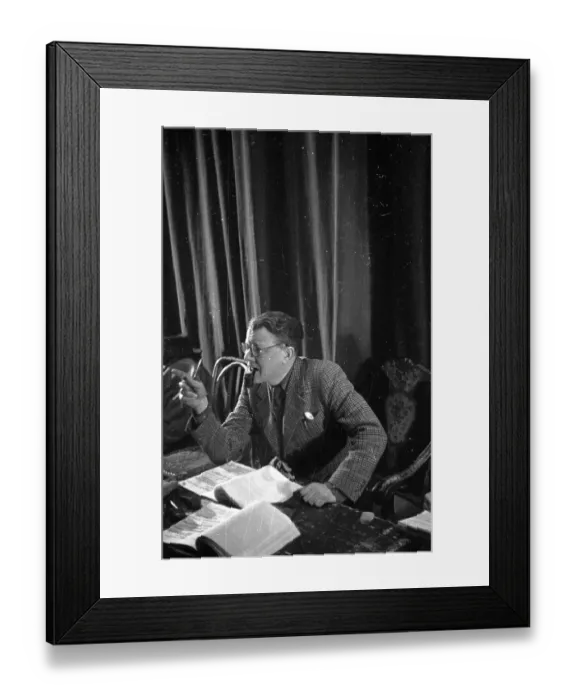 Framed Print : Richard Bird Framed Print : Richard Bird
