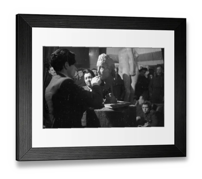 Framed Print : Face Sculptor Framed Print : Face Sculptor