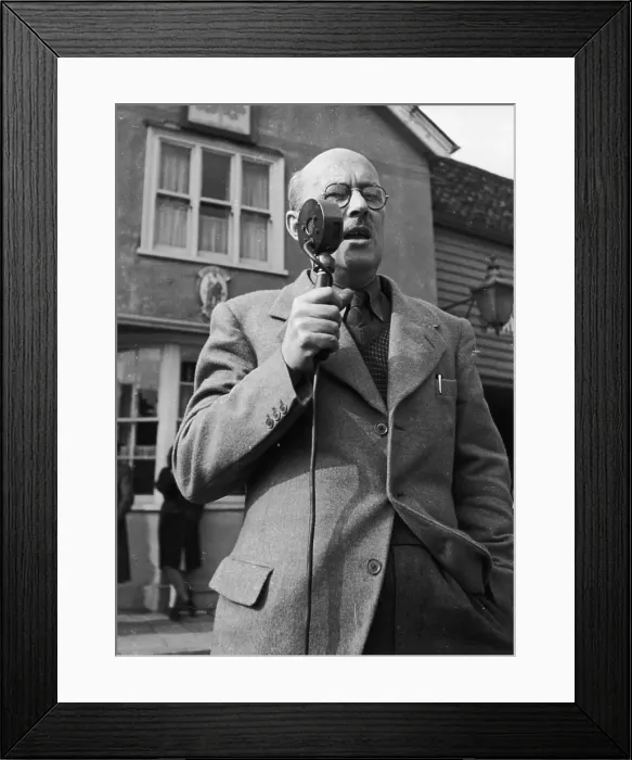 Framed Print : Tom Wintringham Framed Print : Tom Wintringham