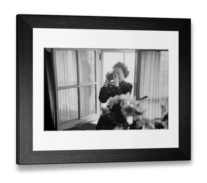 Framed Print : Amateur Photographer