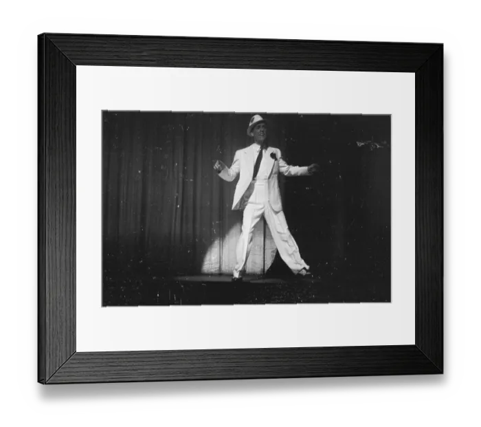 Framed Print : Tommy Trinder Framed Print : Tommy Trinder