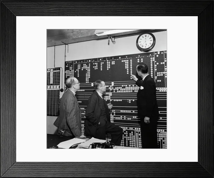 Framed Print : Ministry of War Transport Framed Print : Ministry of War Transport