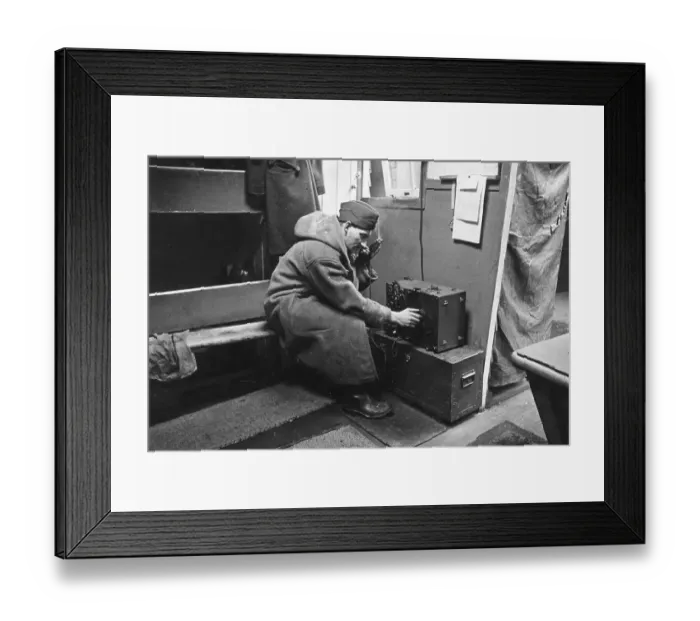 Framed Print : Balloon Barge Radio Framed Print : Balloon Barge Radio