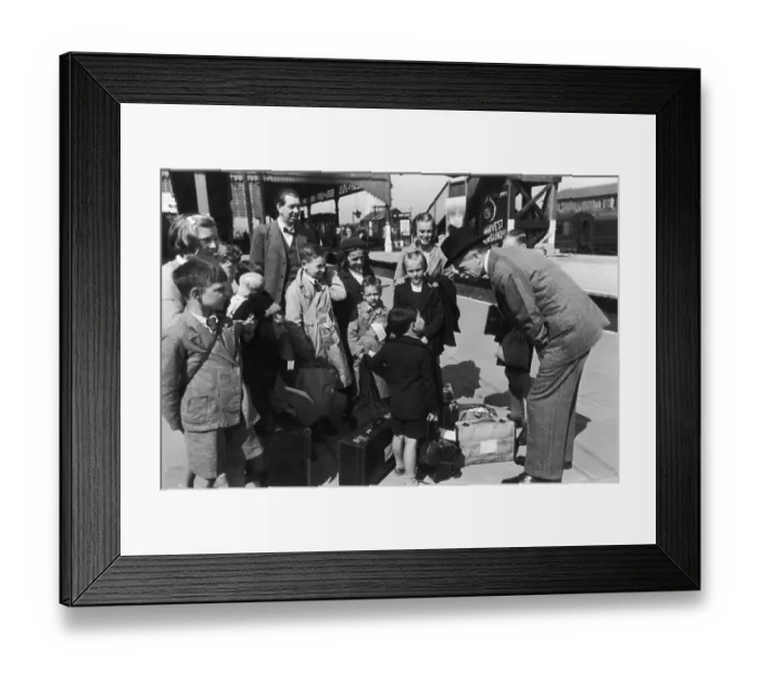 Framed Print : Evacuees At Plymouth Framed Print : Evacuees At Plymouth