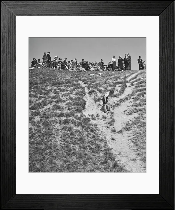 Framed Print : 1941 Wartime Derby at Newmarket