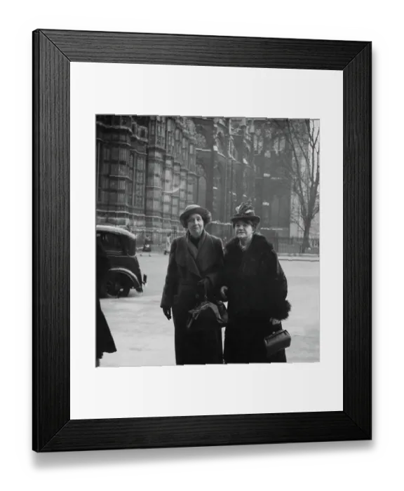 Framed Print : Former Suffragetttes Lobby For Forces Families Framed Print : Former Suffragetttes Lobby For Forces Families