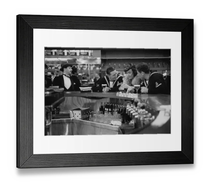Framed Print : Hello Sweetheart Framed Print : Hello Sweetheart