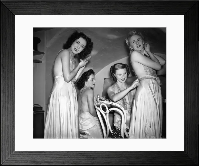 Framed Print : In The Dressing Room Framed Print : In The Dressing Room