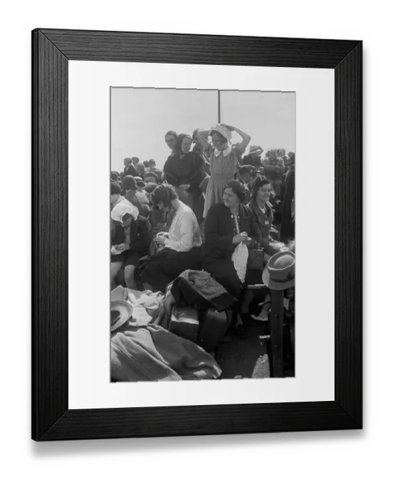 Framed Print : Beach Bathers Framed Print : Beach Bathers