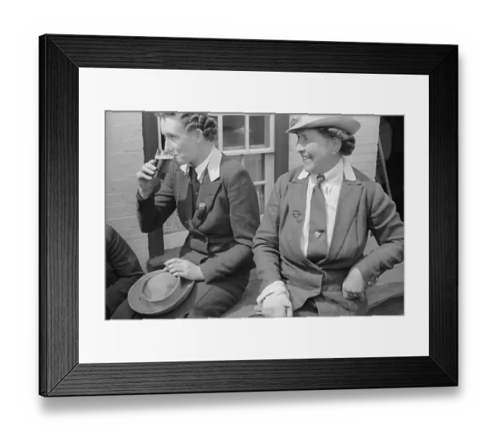 Framed Print : Otter Hunters