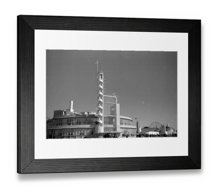 Framed Print : Water Chute