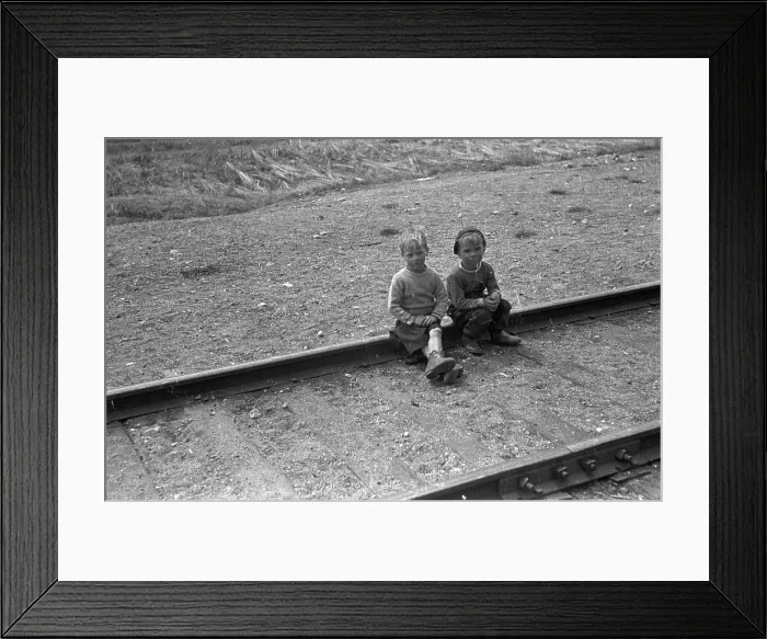 Framed Print : Railway Children Framed Print : Railway Children