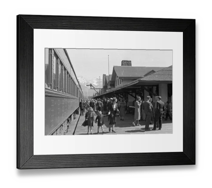 Framed Print : Crowd On Platform Framed Print : Crowd On Platform