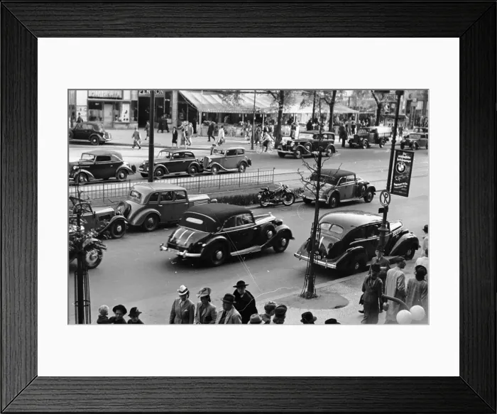Framed Print : Berlin Street Framed Print : Berlin Street