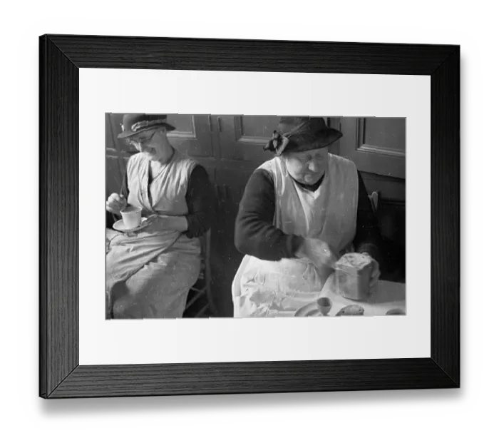 Framed Print : Cambridge Staff Framed Print : Cambridge Staff