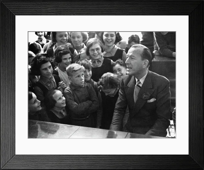 Framed Print : Coward Sings To Orphans Framed Print : Coward Sings To Orphans