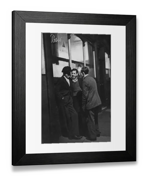 Framed Print : Outside A Bristol Pub
