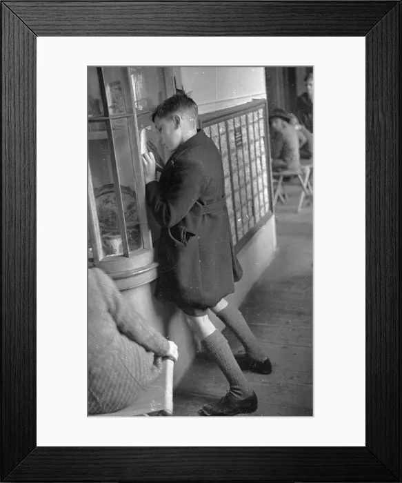 Framed Print : School Trip Sketch Framed Print : School Trip Sketch