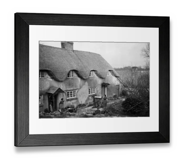 Framed Print : Country Cottage Framed Print : Country Cottage