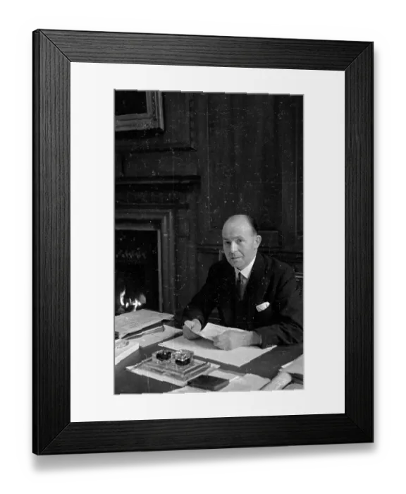 Framed Print : Chairman Of Lloyd's