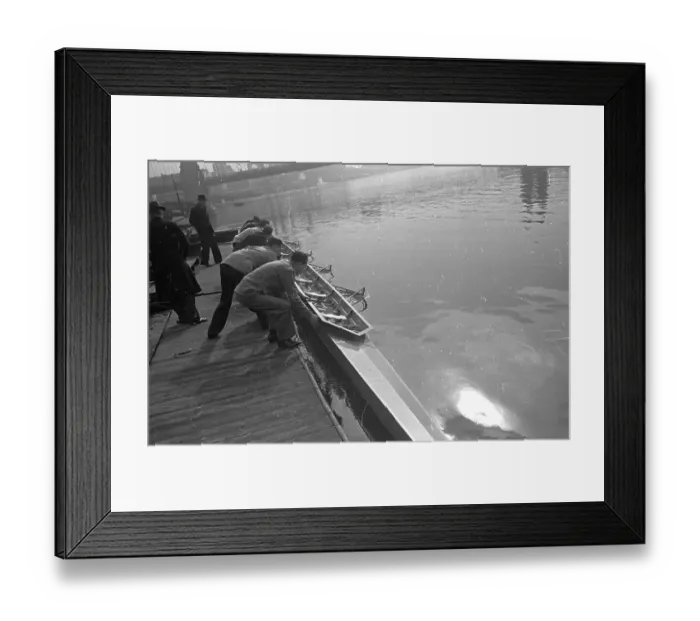 Framed Print : Into The Water Framed Print : Into The Water