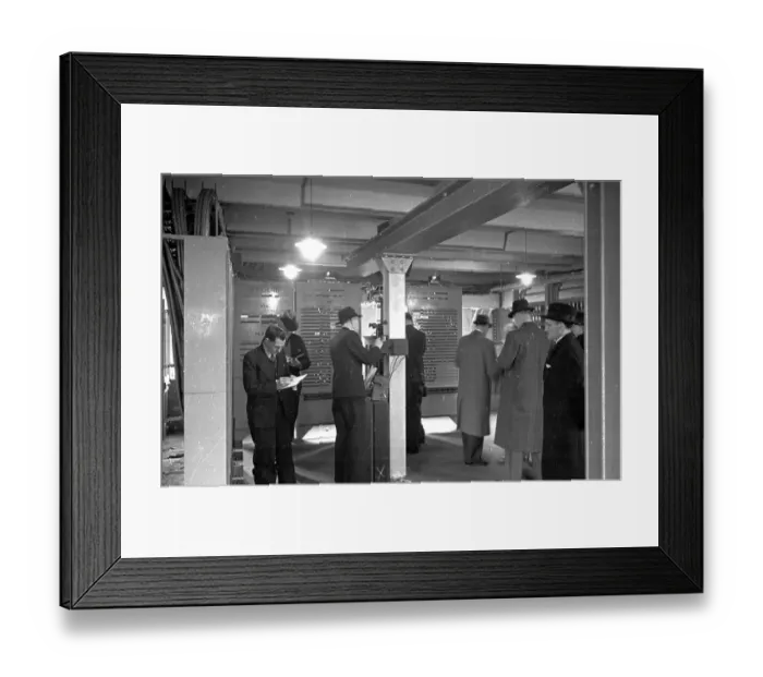 Framed Print : Tote Control Framed Print : Tote Control