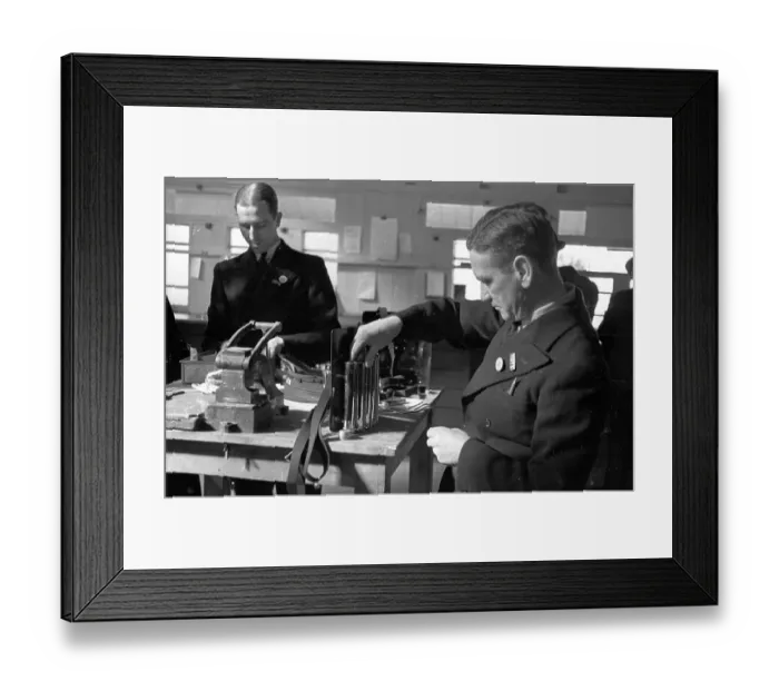 Framed Print : Tote Payer Framed Print : Tote Payer
