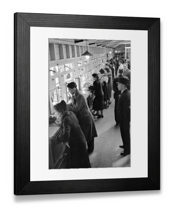 Framed Print : Tote Office Framed Print : Tote Office