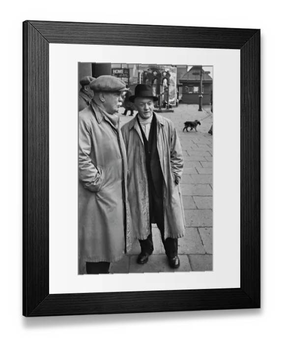 Framed Print : Cardiff Street Scene Framed Print : Cardiff Street Scene