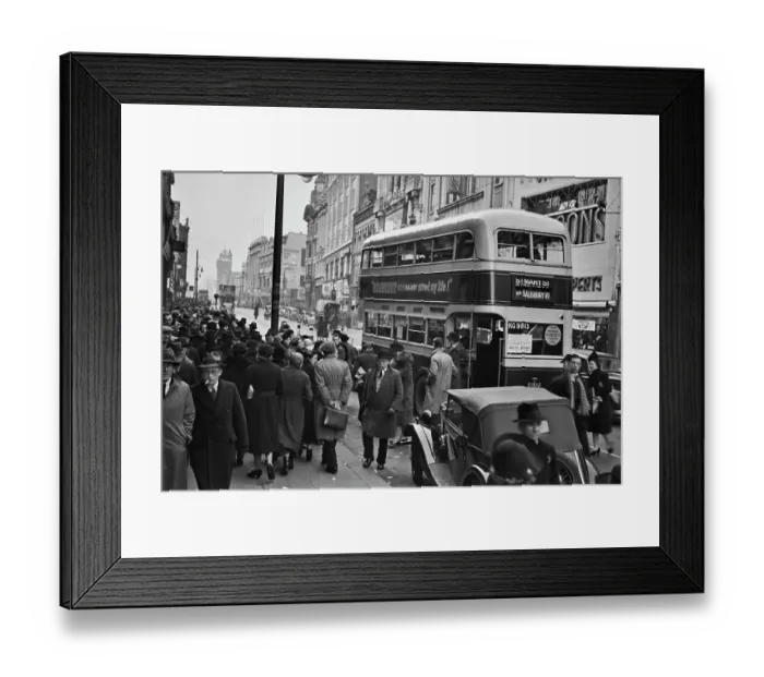 Framed Print : Cardiff Street Scene Framed Print : Cardiff Street Scene