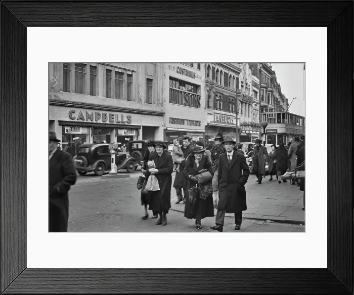 Framed Print : Cardiff Street Scene Framed Print : Cardiff Street Scene