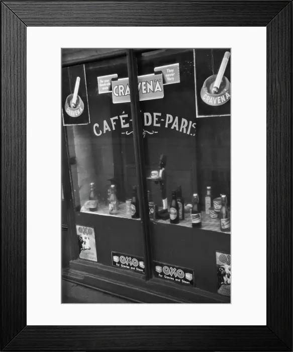 Framed Print : Café De Paris, Cardiff Framed Print : Café De Paris, Cardiff