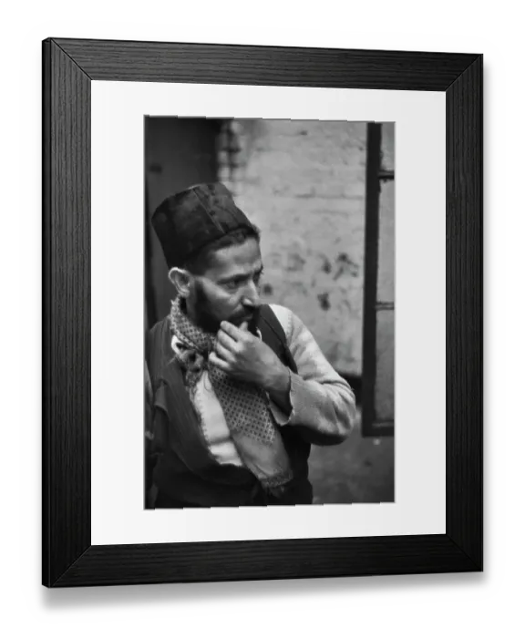 Framed Print : Cardiff Street Scene Framed Print : Cardiff Street Scene