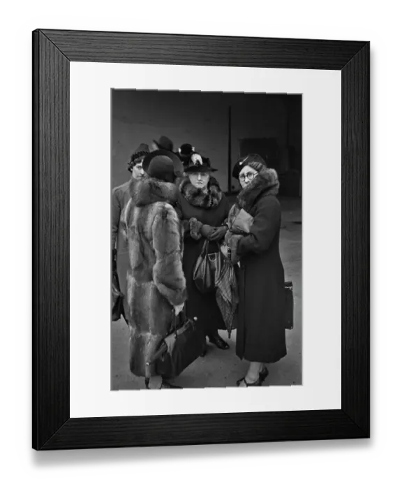 Framed Print : Cardiff Street Scene Framed Print : Cardiff Street Scene
