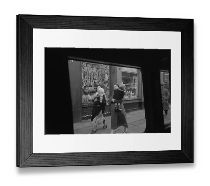 Framed Print : Glaswegian Mothers Framed Print : Glaswegian Mothers