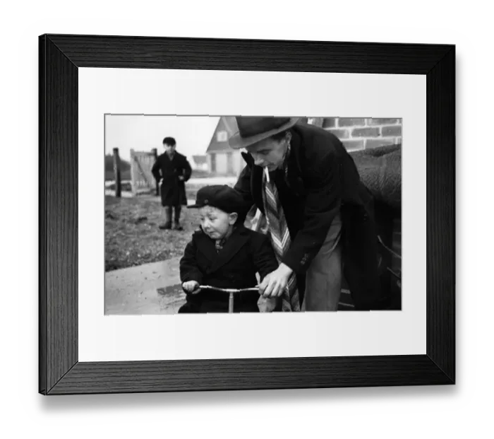 Framed Print : Unemployment Framed Print : Unemployment
