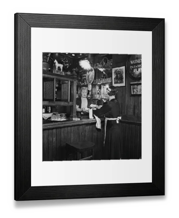 Framed Print : Food At The Crooked Billet Framed Print : Food At The Crooked Billet