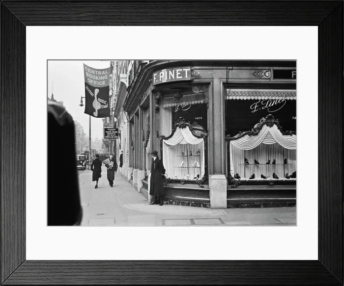 Framed Print : Bond Street Shoe Shop Framed Print : Bond Street Shoe Shop