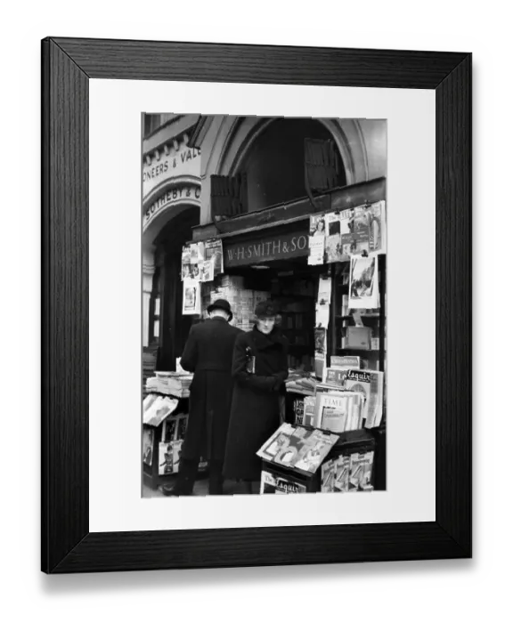 Framed Print : Bond Street Framed Print : Bond Street