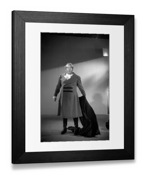 Framed Print : Charles Laughton Framed Print : Charles Laughton
