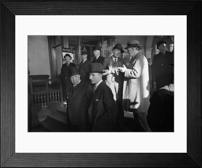 Framed Print : Commercial Exchange Framed Print : Commercial Exchange