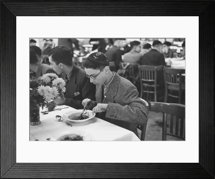 Framed Print : Jewish Refugees Framed Print : Jewish Refugees