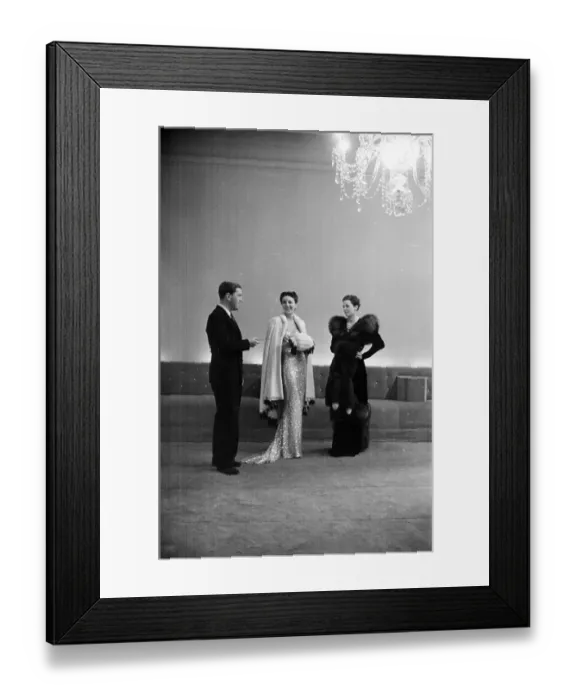 Framed Print : Royal Dressmaker Framed Print : Royal Dressmaker