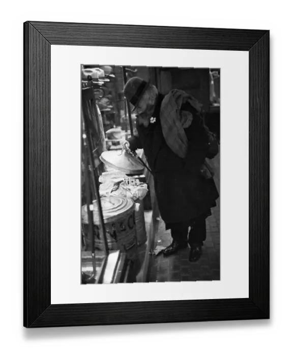 Framed Print : Bargain Hunter Framed Print : Bargain Hunter